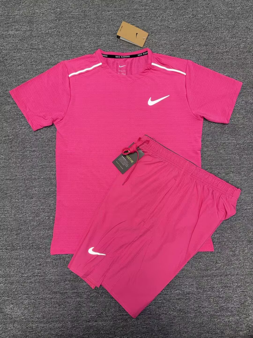 Ensemble Nike