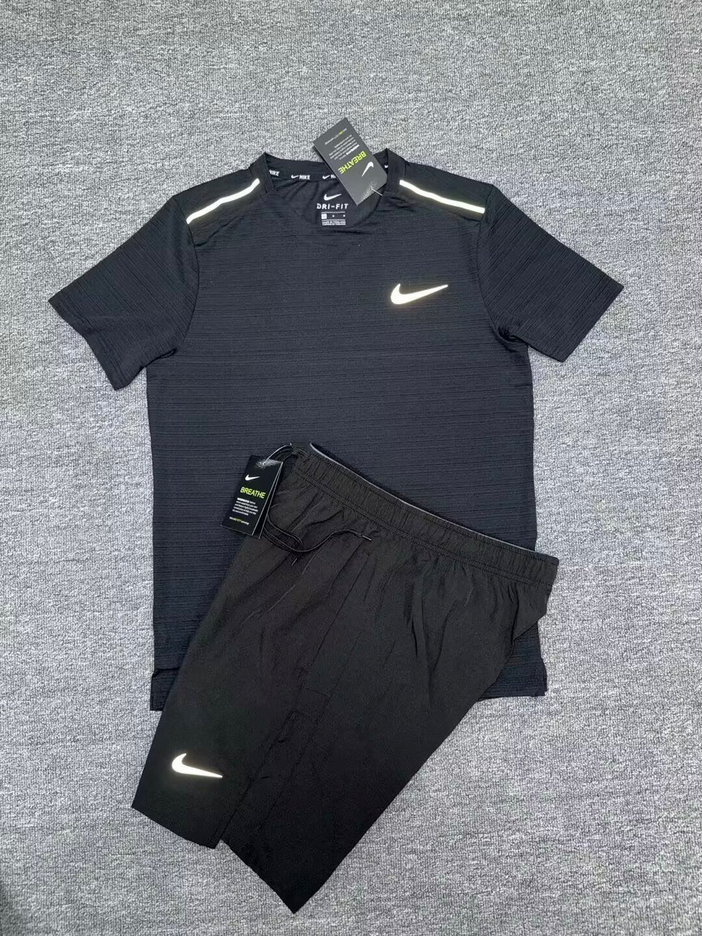 Ensemble Nike